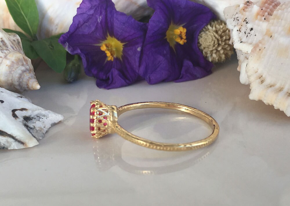 Ruby Ring - July Birthstone - Gold Ring - Hammered Ring - Gemstone Ring - Fuchsia Ring - H.L.Jewelry