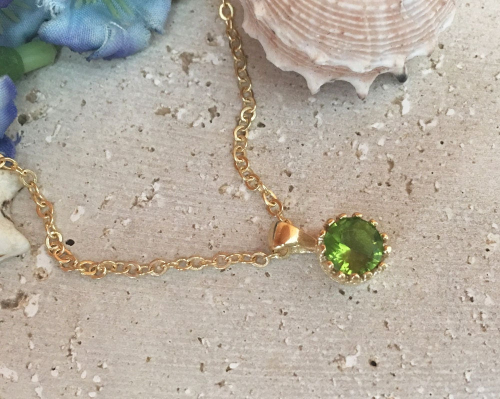 Peridot Necklace - August Birthstone - Delicate Chain Necklace with Round Peridot Gemstone - H.L.Jewelry