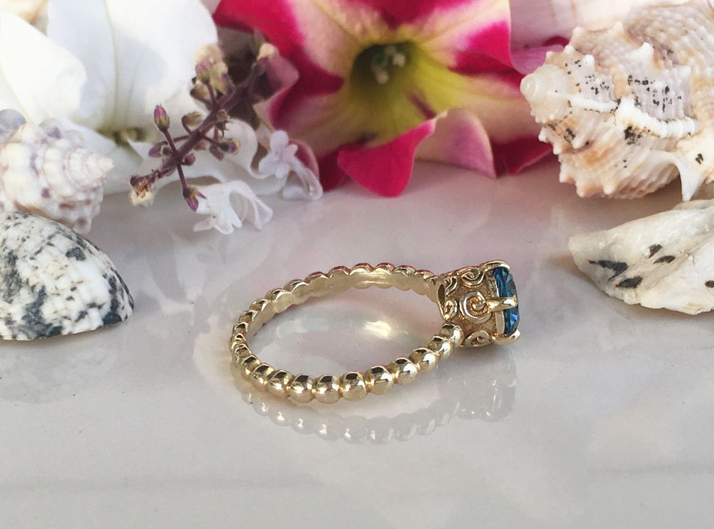 Blue Topaz Ring - December Birthstone - Round Blue Topaz Gemstone Beaded Band Ring - H.L.Jewelry