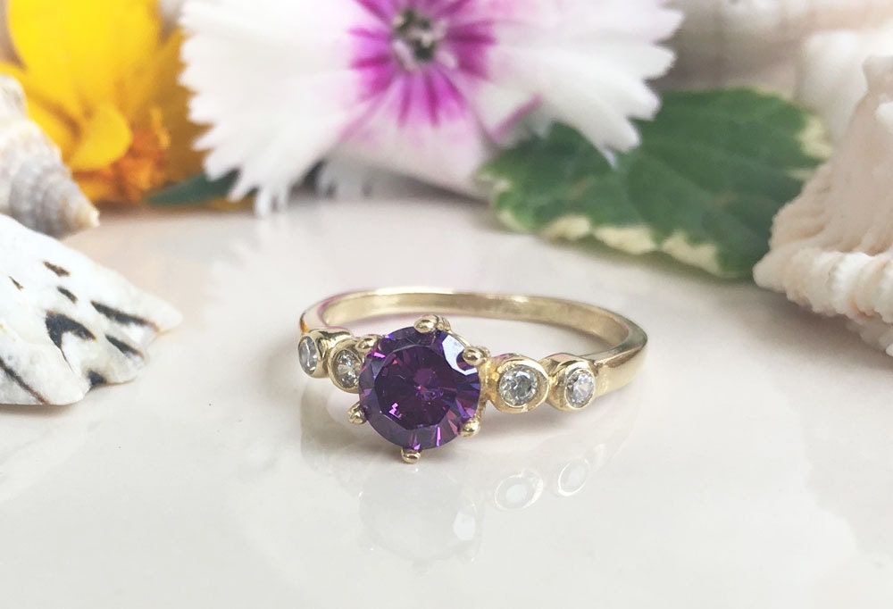 Amethyst Ring - February Birthstone - Ring with Round Amethyst Center Stone and Clear Quartz Accents - H.L.Jewelry