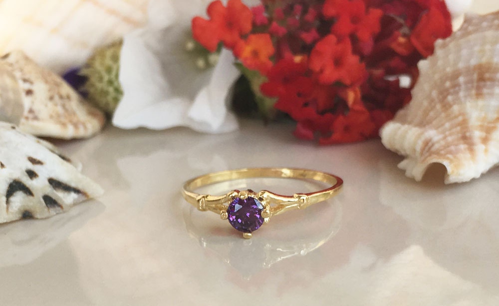 Amethyst Ring - February Birthstone - Delicate Simple Ring with Purple Amethyst Gemstone - H.L.Jewelry