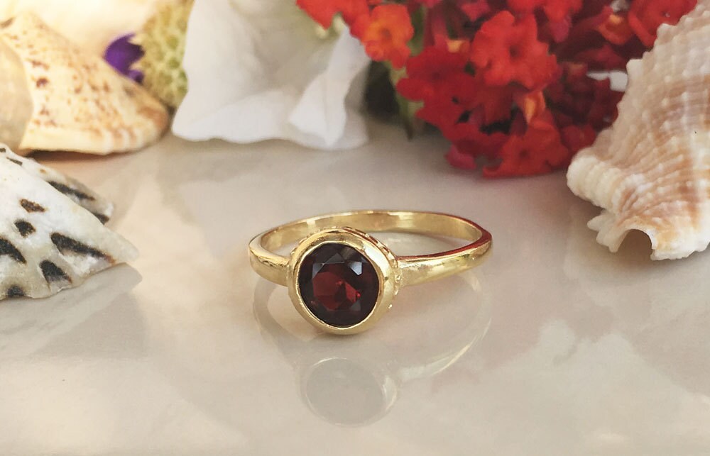 Red Garnet Ring - January Birthstone - Simple Bezel Set Ring with Round Red Garnet Gemstone - H.L.Jewelry