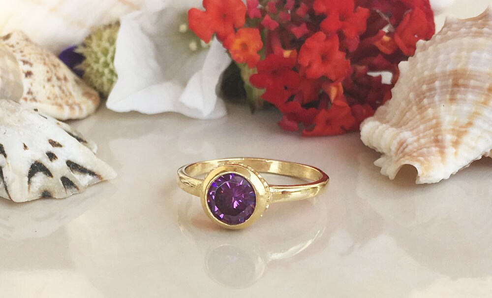 Purple Amethyst Ring - February Birthstone - Simple Bezel Set Ring with Round Purple Amethyst Gemstone - H.L.Jewelry