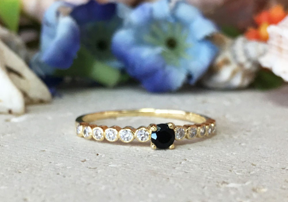 Timeless Contrast: Delicate Stacking Ring with Black Onyx Center Gemstone and Clear Quartz Accents - H.L.Jewelry