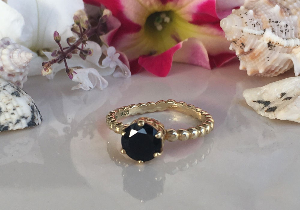 Black Onyx Ring - December Birthstone - Beaded Band Ring with Round Black Onyx Gemstone - H.L.Jewelry