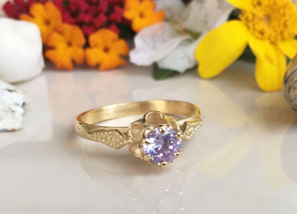 Lavender Amethyst Ring - Round Lavender Amethyst Gemstone Flower Ring - H.L.Jewelry