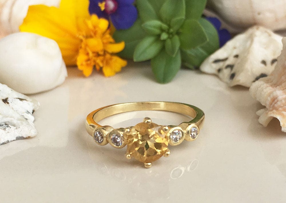 Citrine ring - November Birthstone - Tiny Delicate Ring with Round Citrine Gemstone and Clear Quartz Accents - H.L.Jewelry