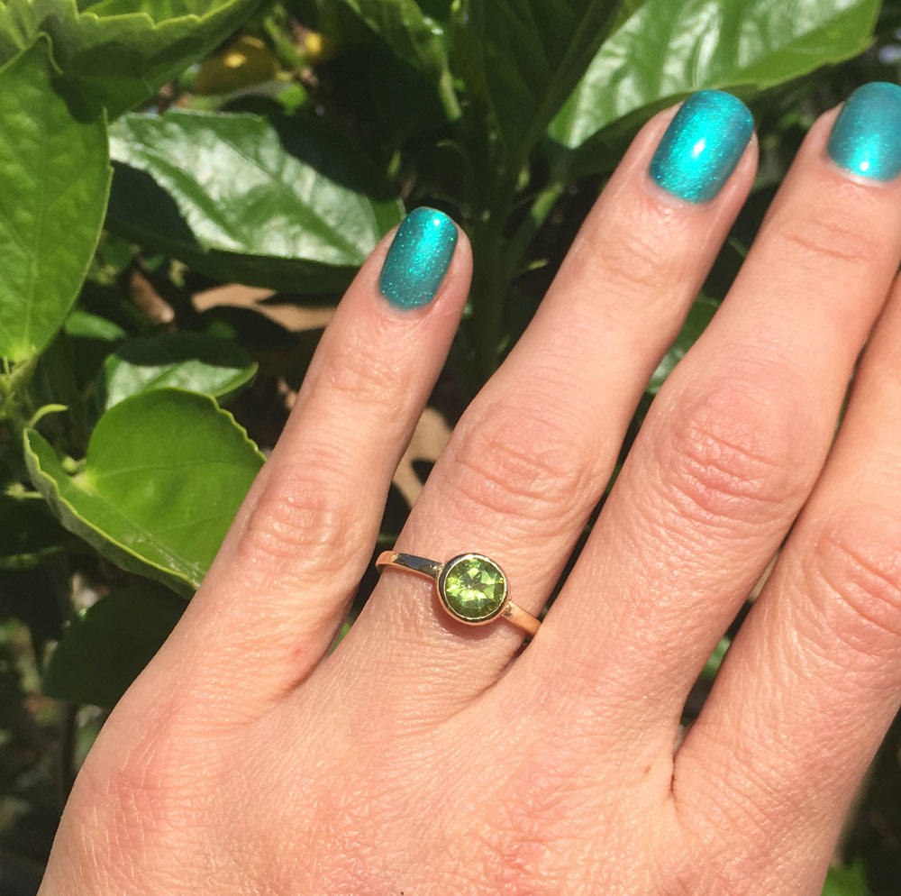 Peridot Ring - August Birthstone - Simple Bezel Set Ring with Round Peridot Gemstone - H.L.Jewelry