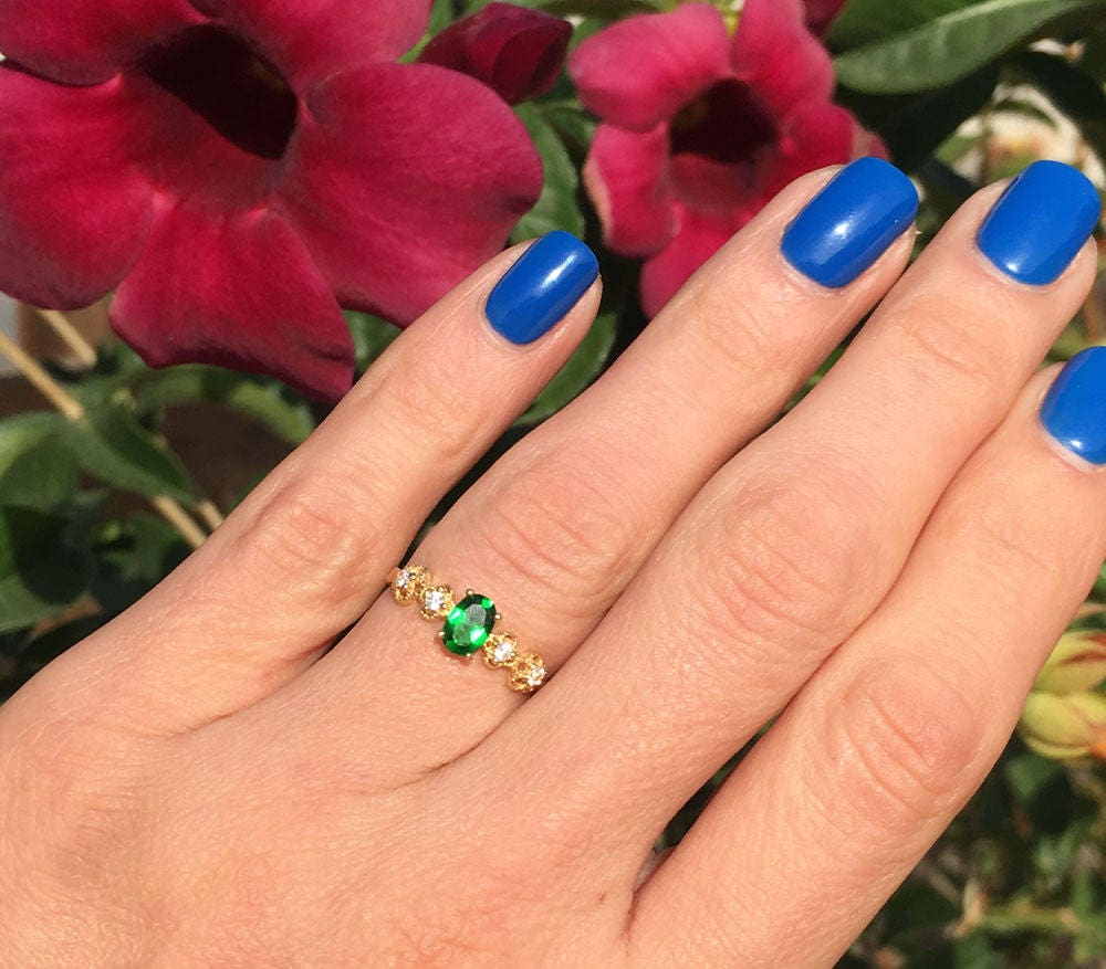 Emerald Ring - May Birthstone - Oval Emerald Gemstone Flower Setting Delicate Ring with Clear Quartz Accents - H.L.Jewelry