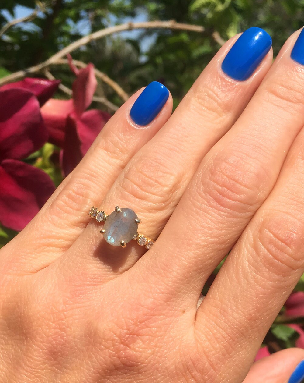 Labradorite Ring - Oval Labradorite Gemstone Statement Engagement Ring with Clear Quartz Accents - H.L.Jewelry