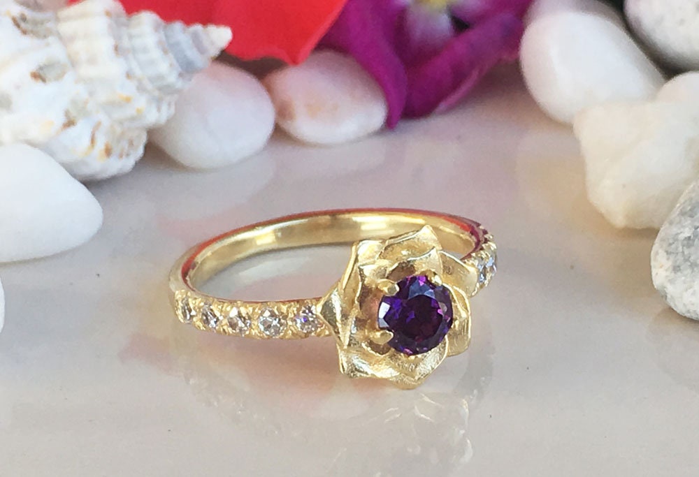 Purple Amethyst Ring - February Birthstone - Camellia Ring with Round Purple Amethyst Gemstone and Clear Quartz - H.L.Jewelry