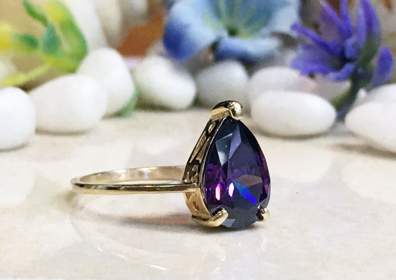 Amethyst Ring - February Birthstone - Lace Setting Ring with Pear-Shaped Purple Amethyst - H.L.Jewelry