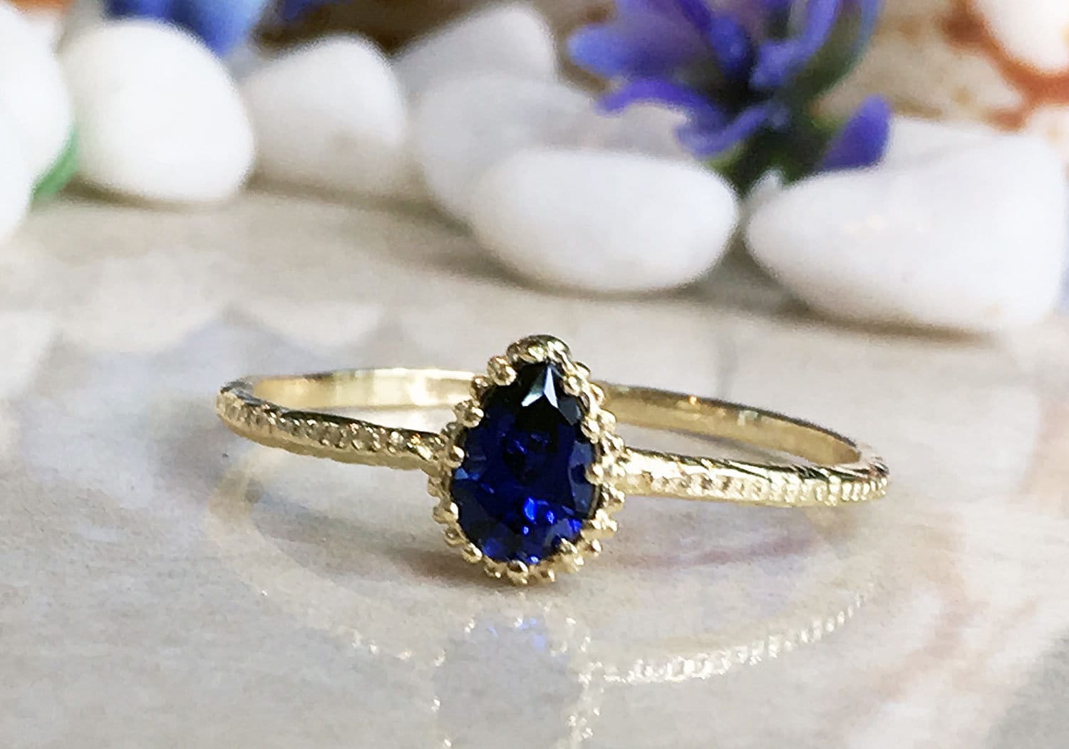 Blue Sapphire ring - September Birthstone - Delicate Hammered Ring with Pear Shape Blue Sapphire Gemstone - H.L.Jewelry