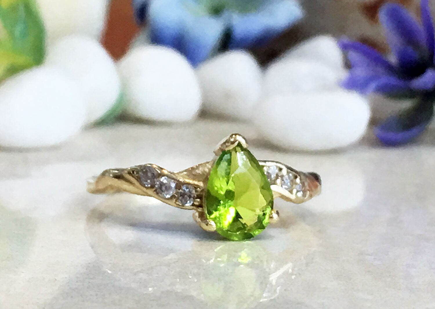 Peridot Ring - August Birthstone - Delicate Ring with Pear-Shaped Peridot Gemstone and Clear Quartz Accents - H.L.Jewelry