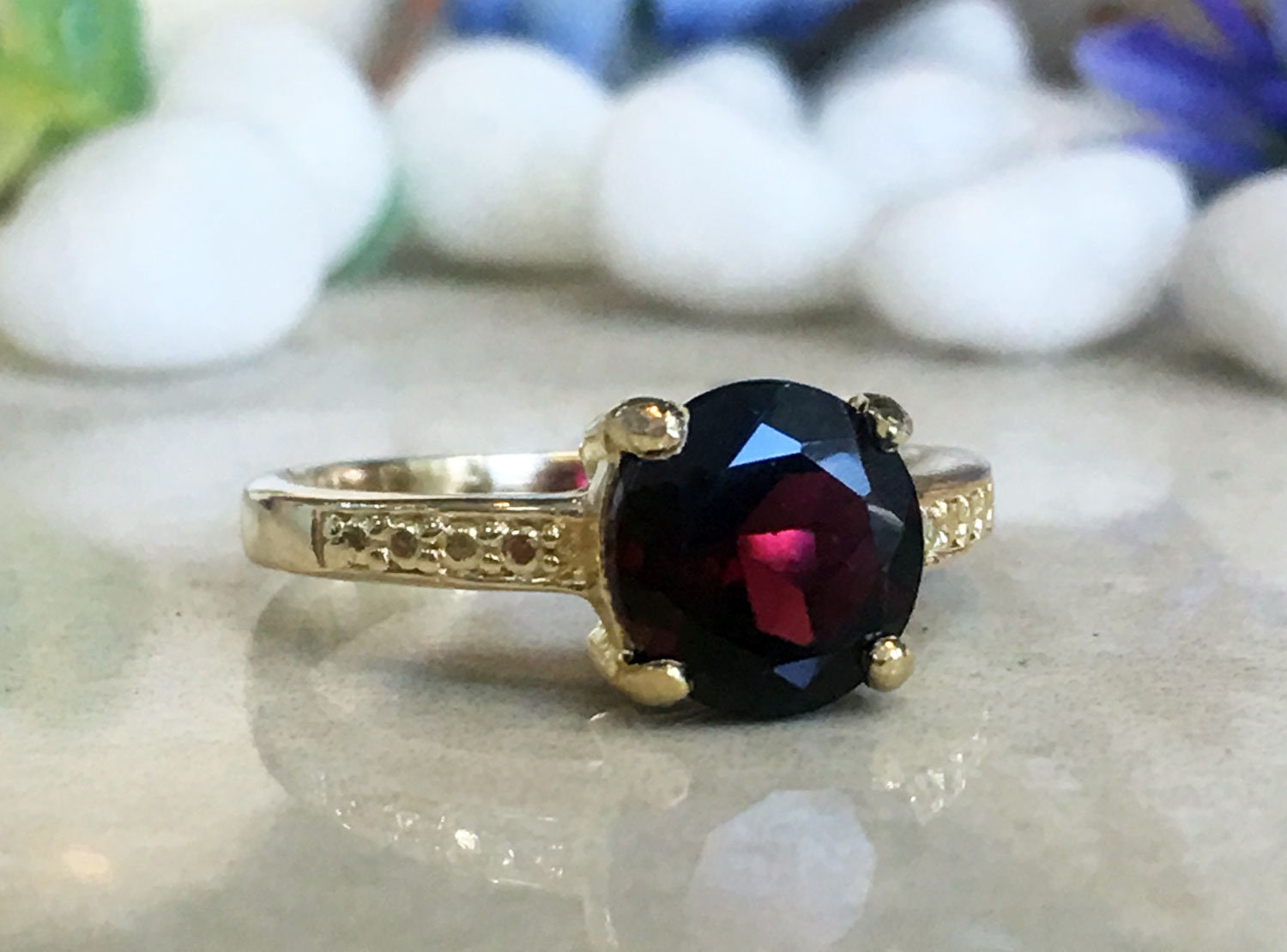 Red Garnet Ring - January Birthstone - Round Red Garnet Gemstone Simple Ring with Imitation Stones - H.L.Jewelry