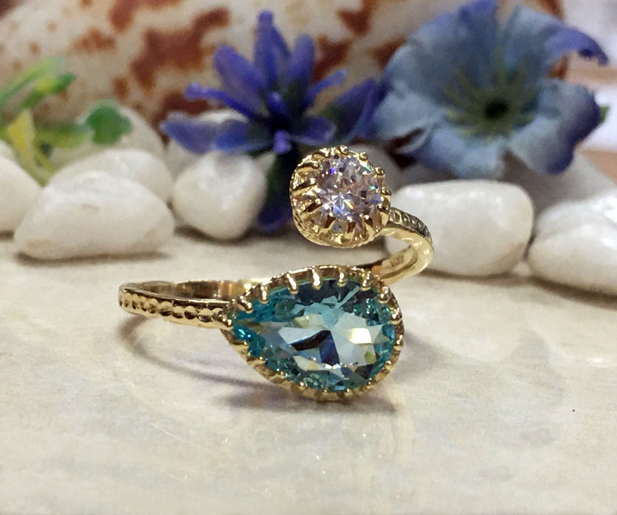 Aquamarine Ring - March Birthstone - Hammered Band Ring with Pear-Shaped Aquamarine and Round Clear Quartz - H.L.Jewelry