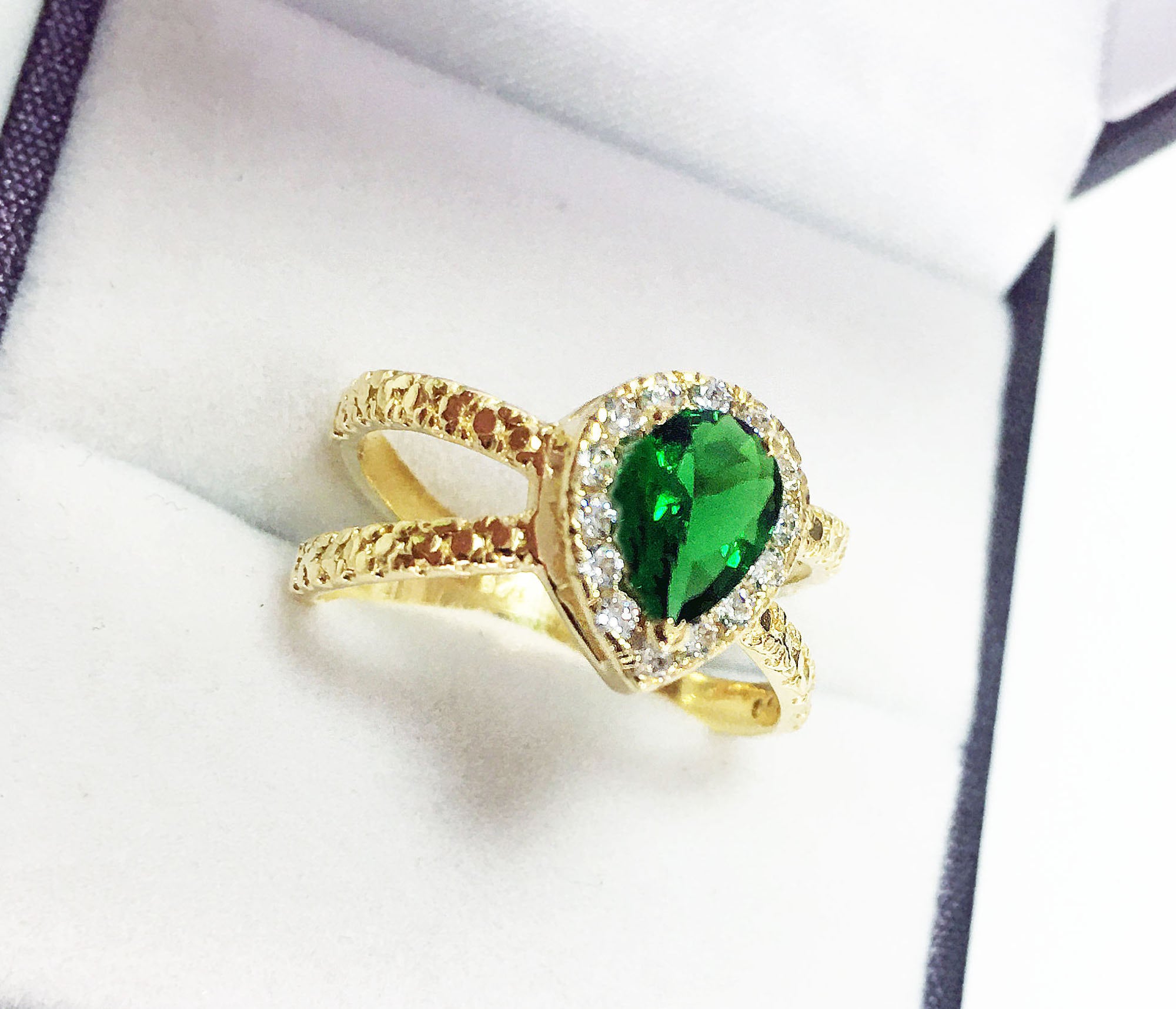 Emerald Ring - May Birthstone - Engagement Ring with Pear-Shaped Emerald Gemstone and Clear Quartz Halo - H.L.Jewelry