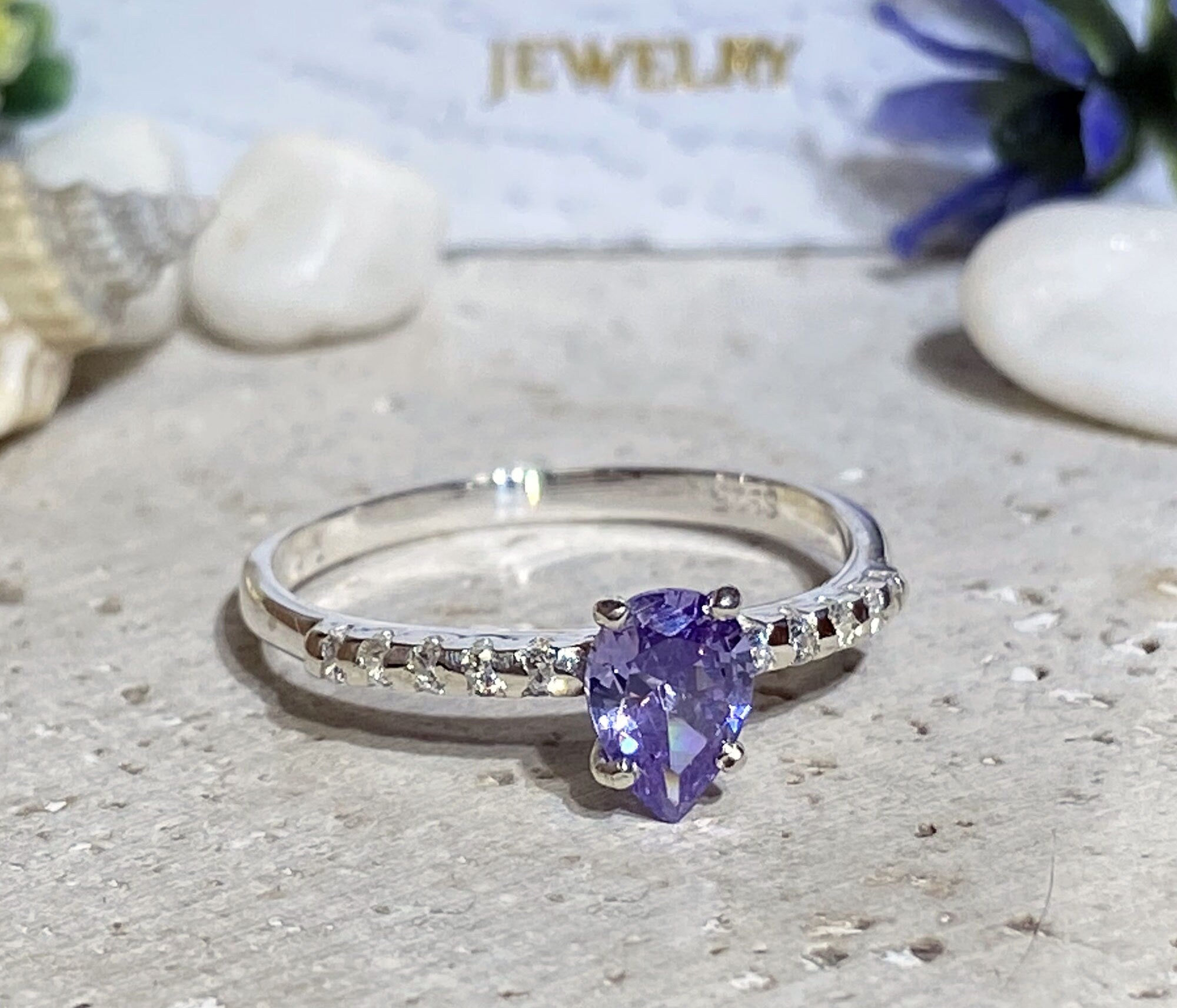 Lavender Amethyst Ring - Pear-Shaped Lavender Amethyst Ring with Clear Quartz Accents - H.L.Jewelry