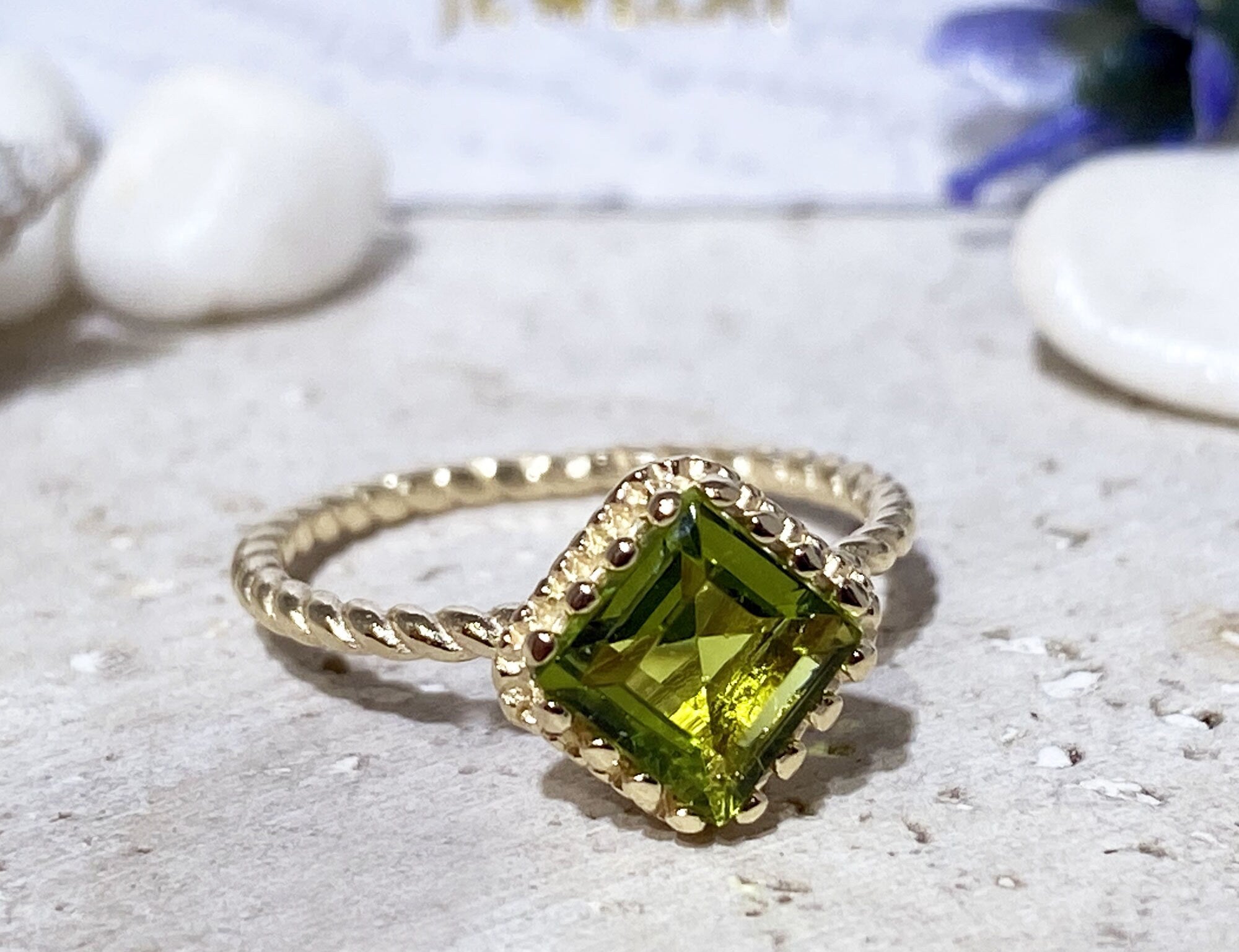 Peridot Ring - August Birthstone - Simple Twist Band Ring with Square Peridot Gemstone - H.L.Jewelry