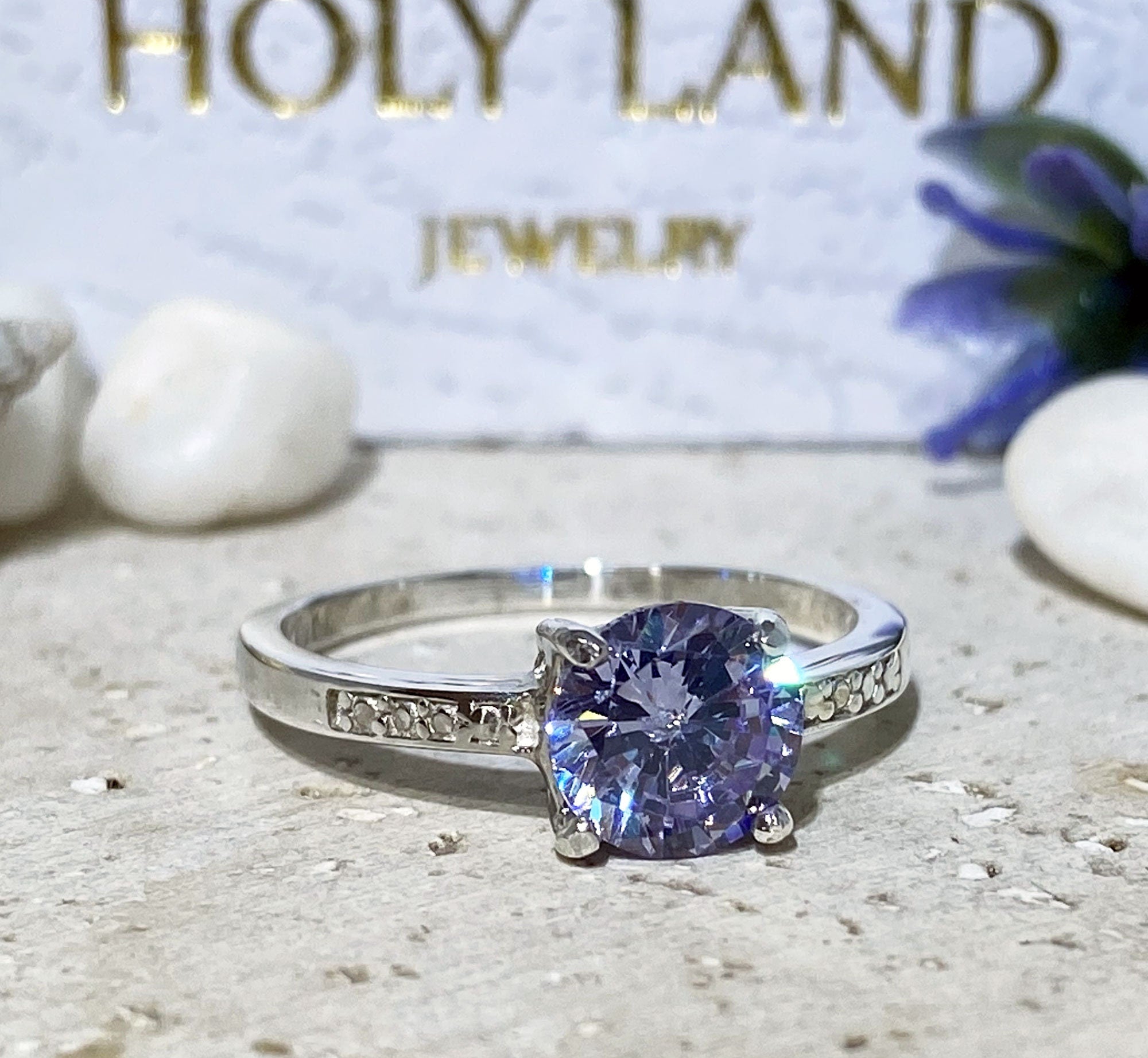 Lavender Amethyst Ring - Round Lavender Amethyst Gemstone Simple Ring with Imitation Stones - H.L.Jewelry