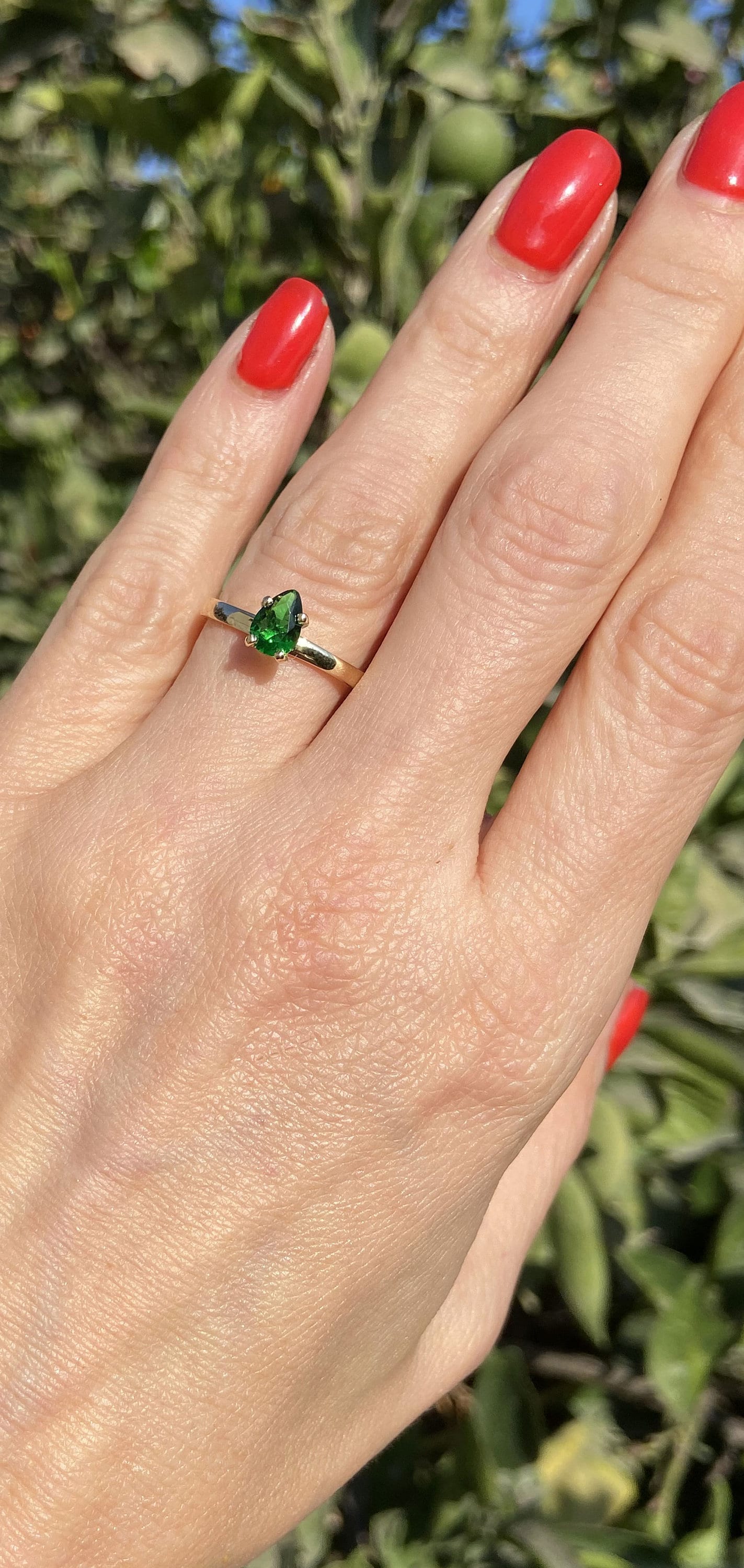 Emerald Ring - May Birthstone - Solitaire Ring with Pear-Shaped Emerald Gemstone - H.L.Jewelry