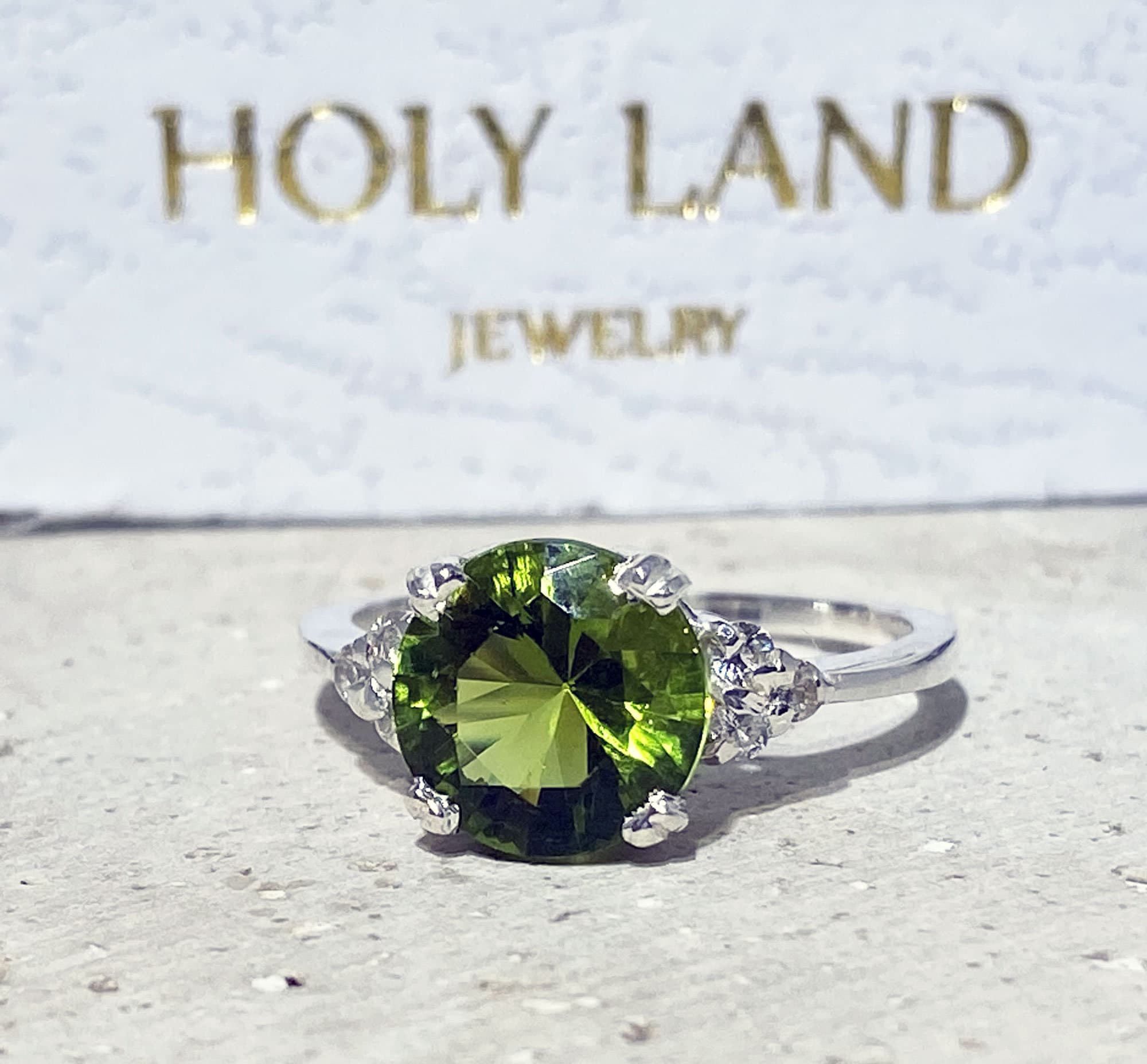 Peridot Ring - August Birthstone - Statement Engagement Ring with Round Peridot Gemstone and Clear Quartz Accents - H.L.Jewelry