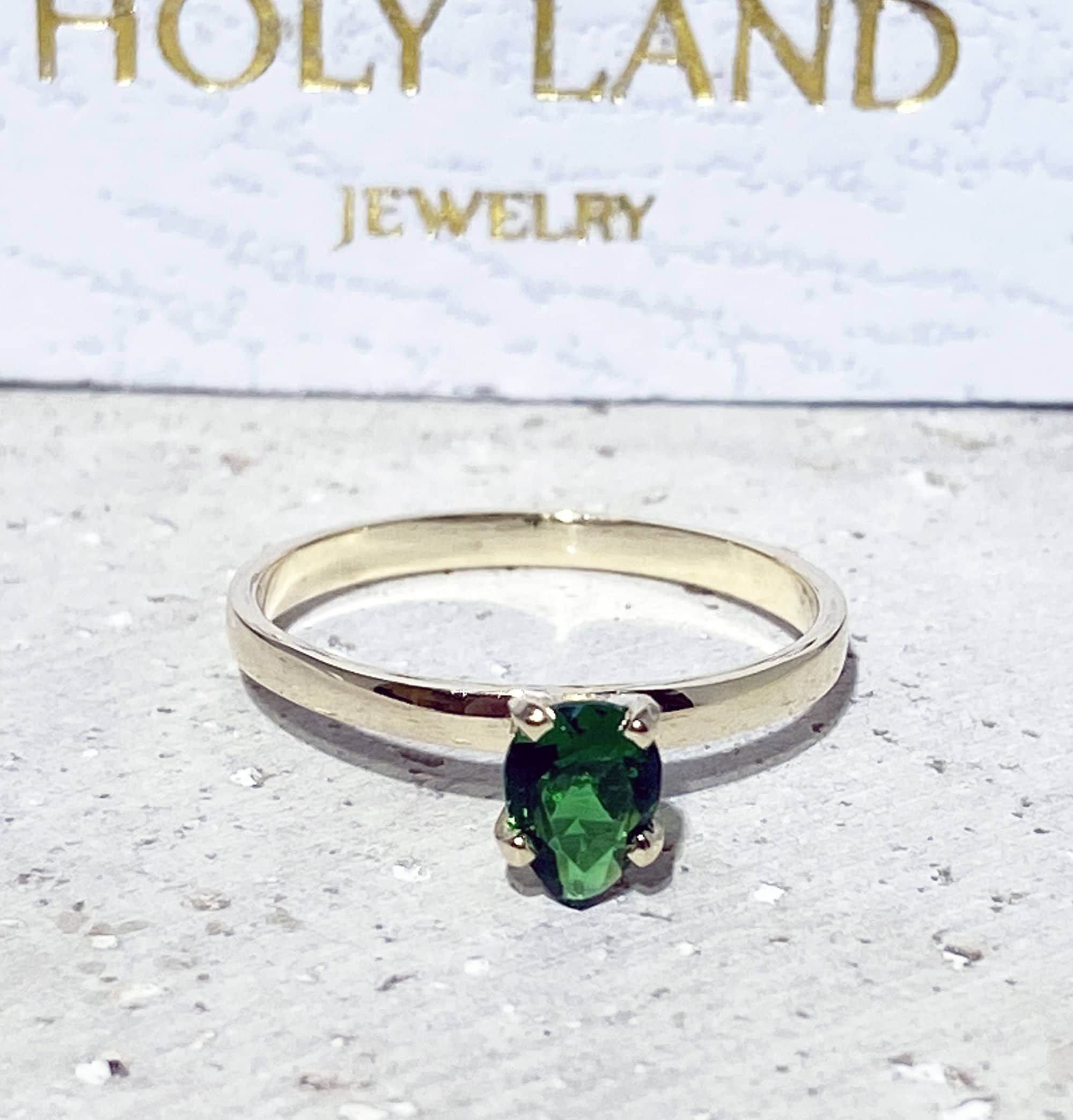 Emerald Ring - May Birthstone - Solitaire Ring with Pear-Shaped Emerald Gemstone - H.L.Jewelry