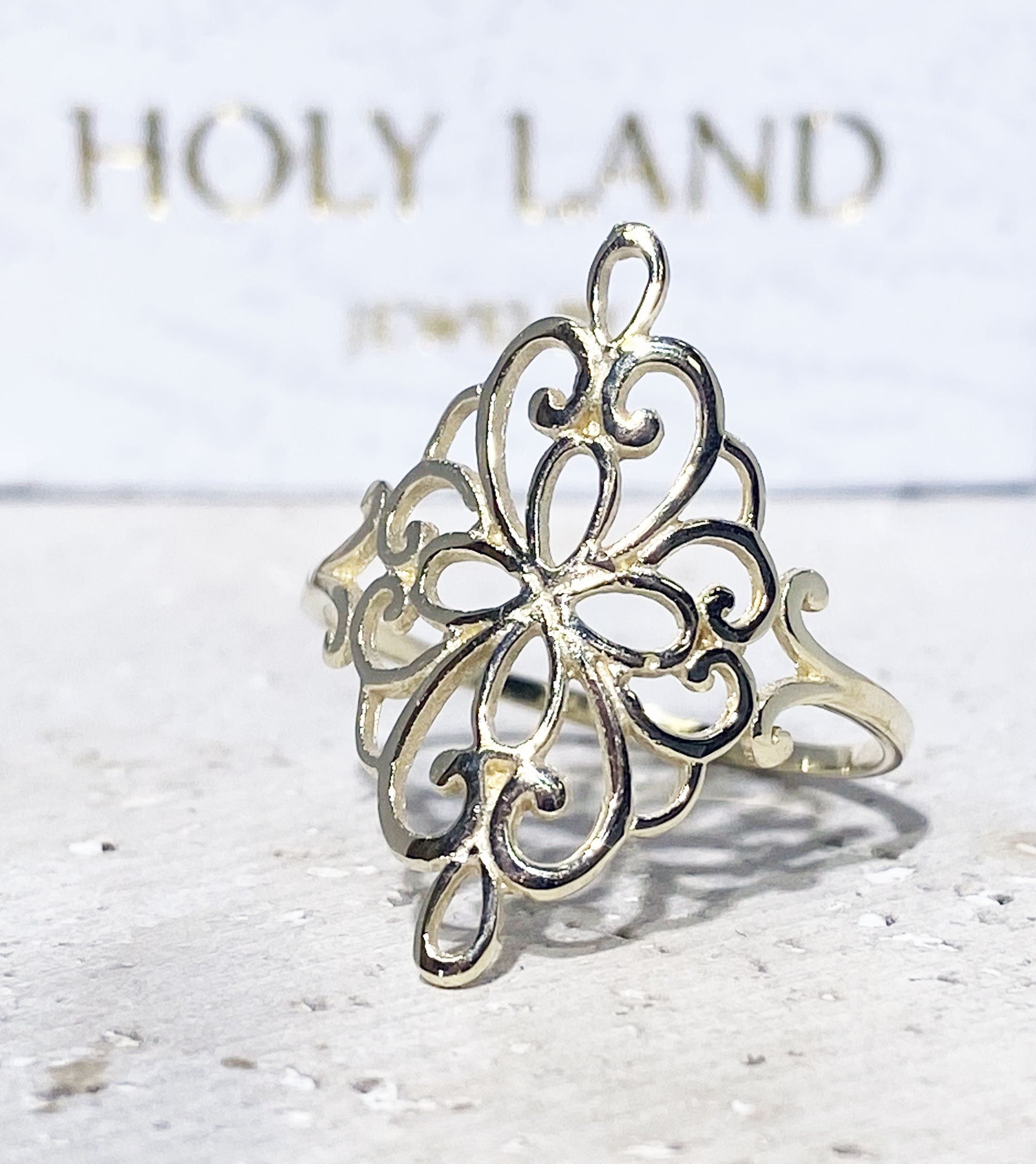 Elegance in Bloom: Lace Flower Ring - H.L.Jewelry