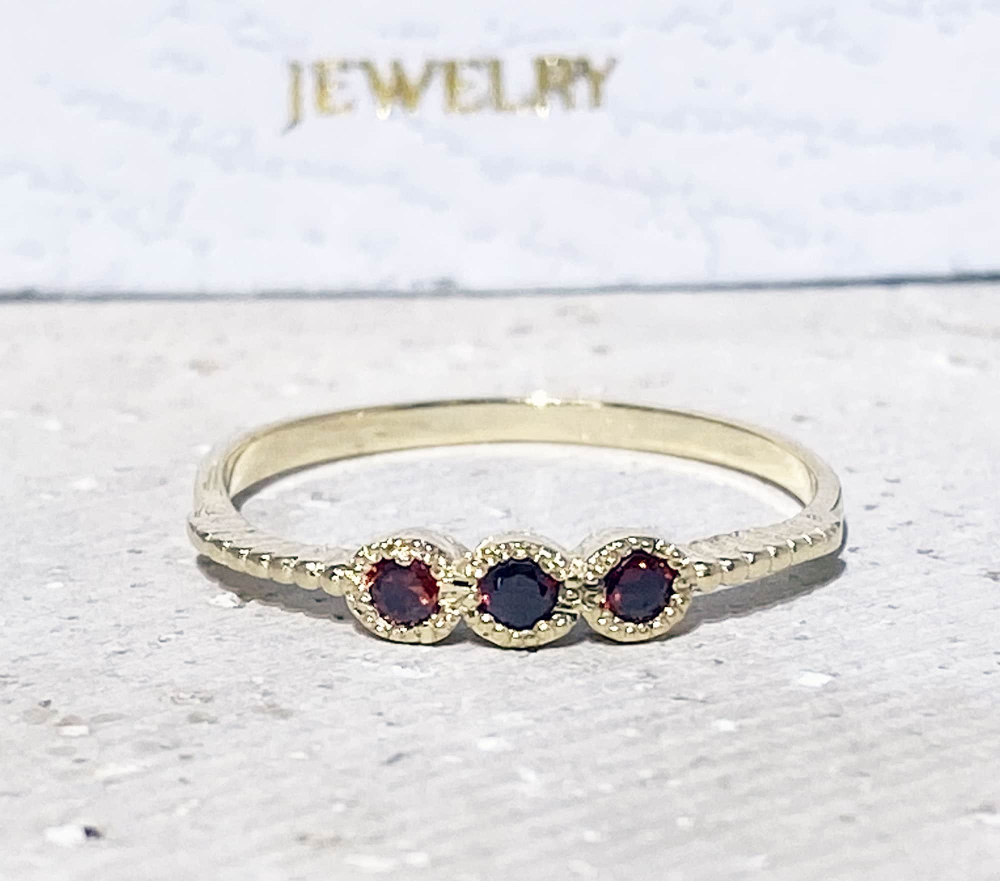 Red Garnet Ring - January Birthstone - Three Round Red Garnet Gemstones Delicate Stacking Ring - H.L.Jewelry