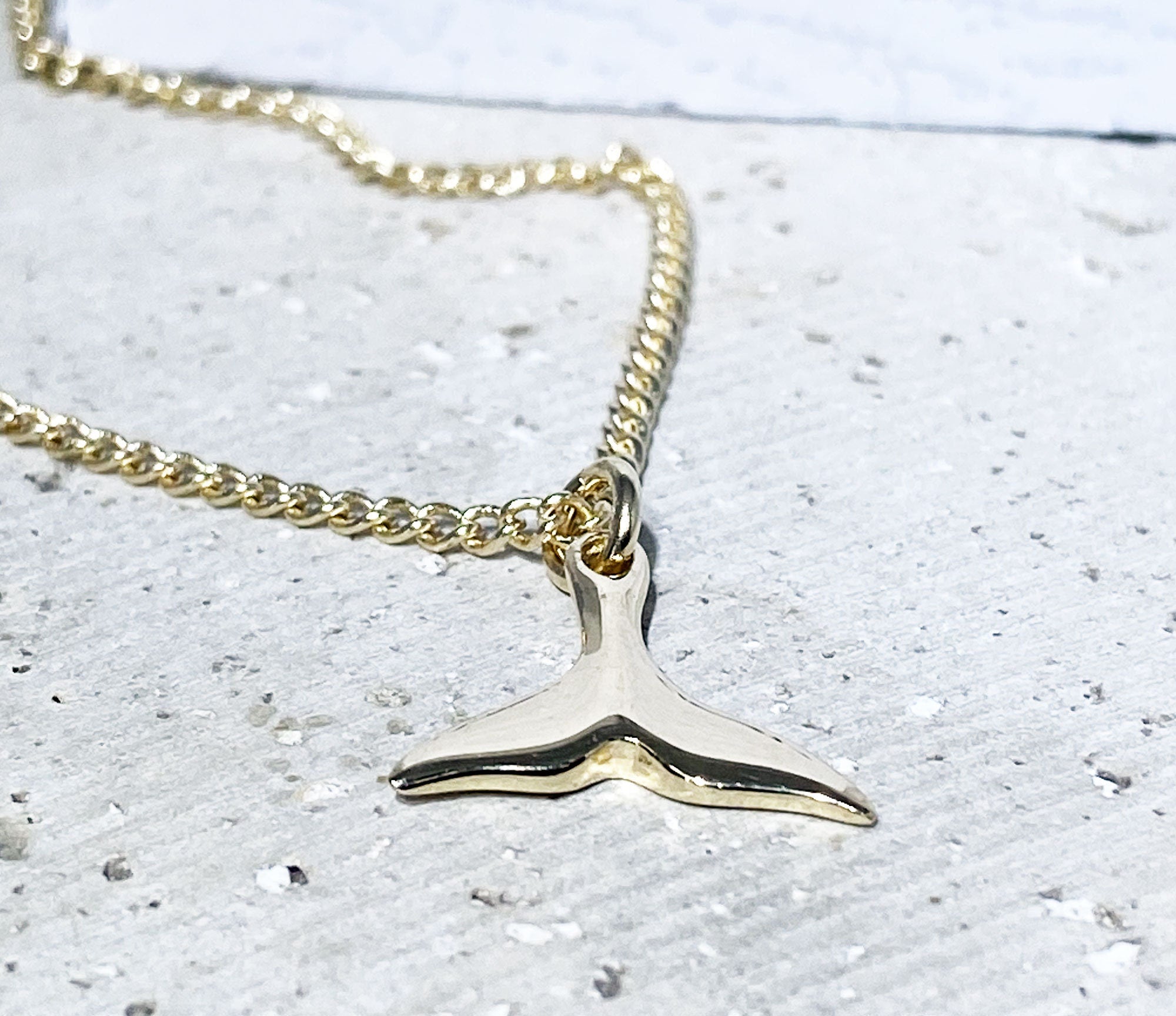 Dolphin Necklace - Delicate Chain Simple Dolphin Necklace - H.L.Jewelry