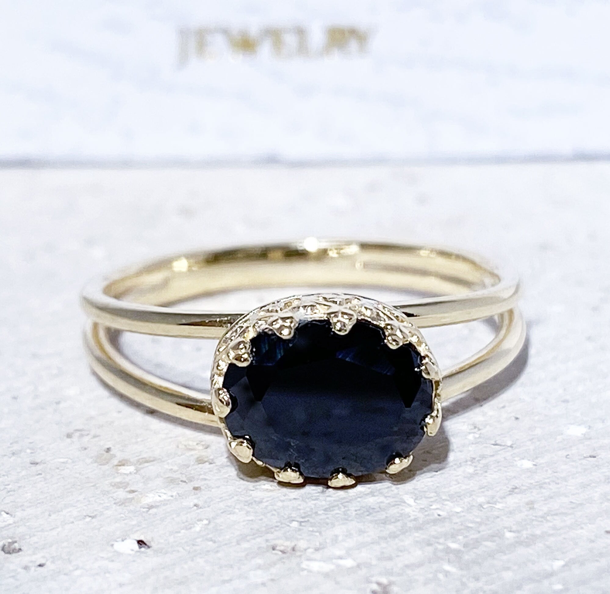 Black Onyx Ring - December Birthstone - Double Band Vintage Oval Crown Ring with Black Onyx Gemstone - H.L.Jewelry