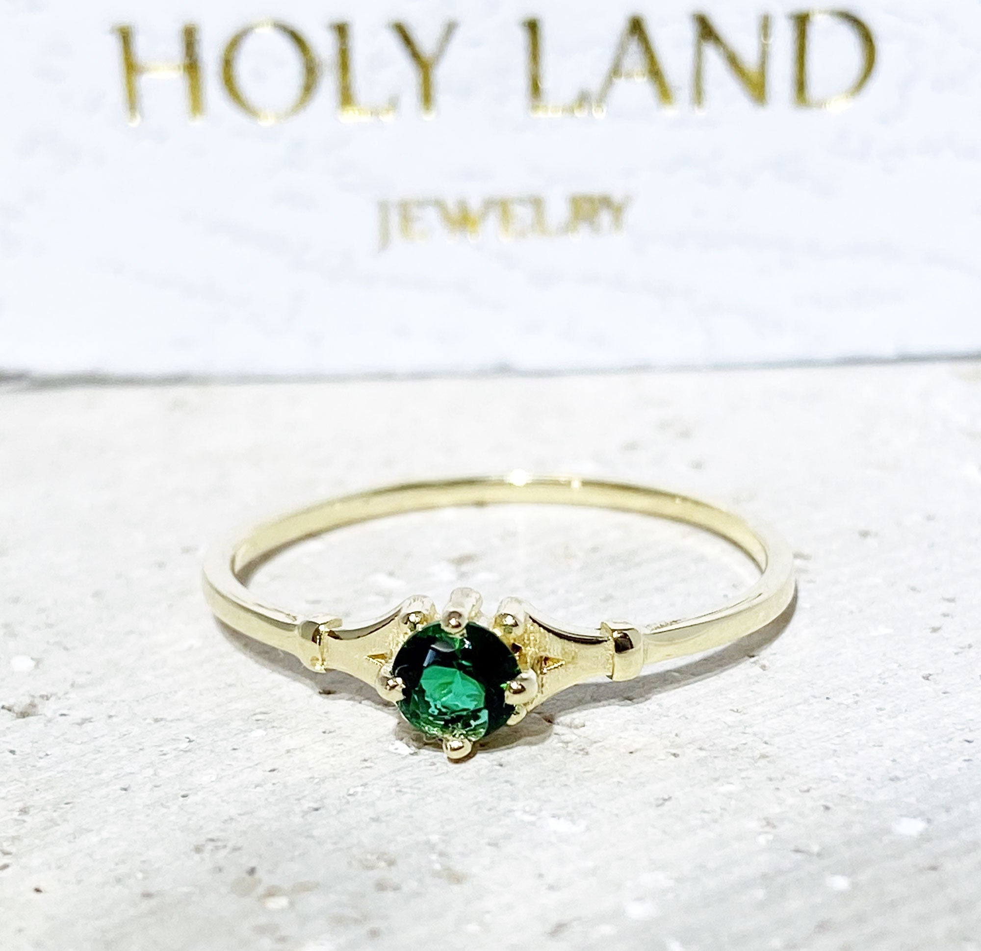 Emerald Ring - May Birthstone - Simple Delicate Ring with Round Emerald Gemstone - H.L.Jewelry