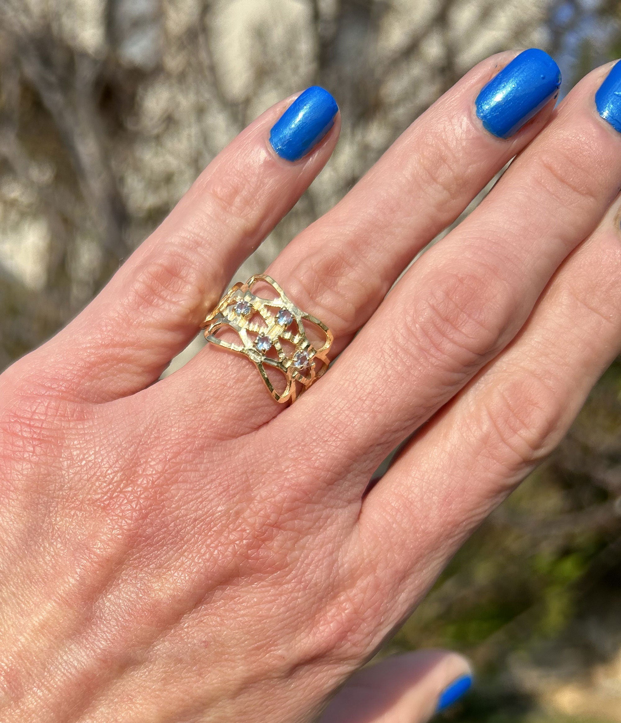 Aquamarine Ring - March Birthstone - Hammered Ring with For Round Aquamarine Gemstones - H.L.Jewelry