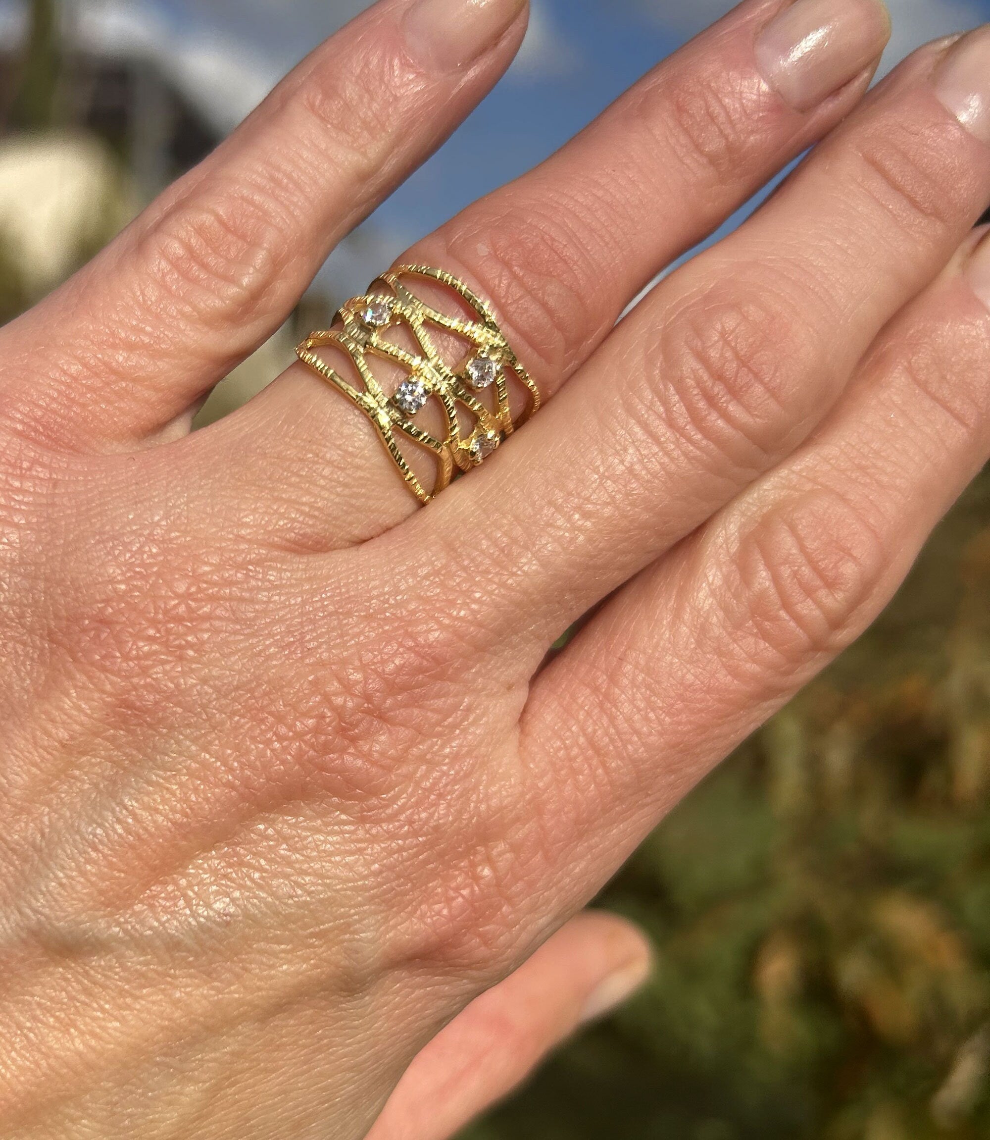 Clear Quartz Ring - April Birthstone - Hammered Ring with Four Round Clear Quartz Gemstones - H.L.Jewelry