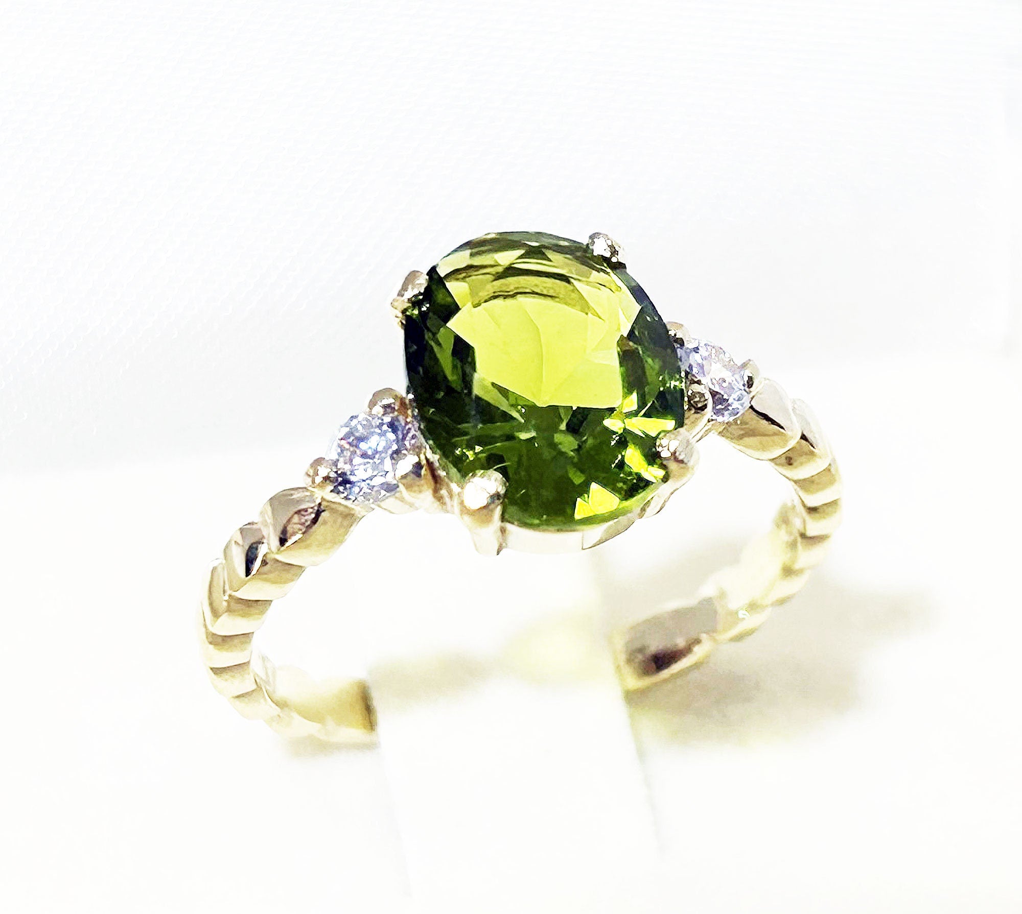 Peridot Ring - August Birthstone - Oval Peridot Gemstone Ring with Clear Quartz Accents - H.L.Jewelry