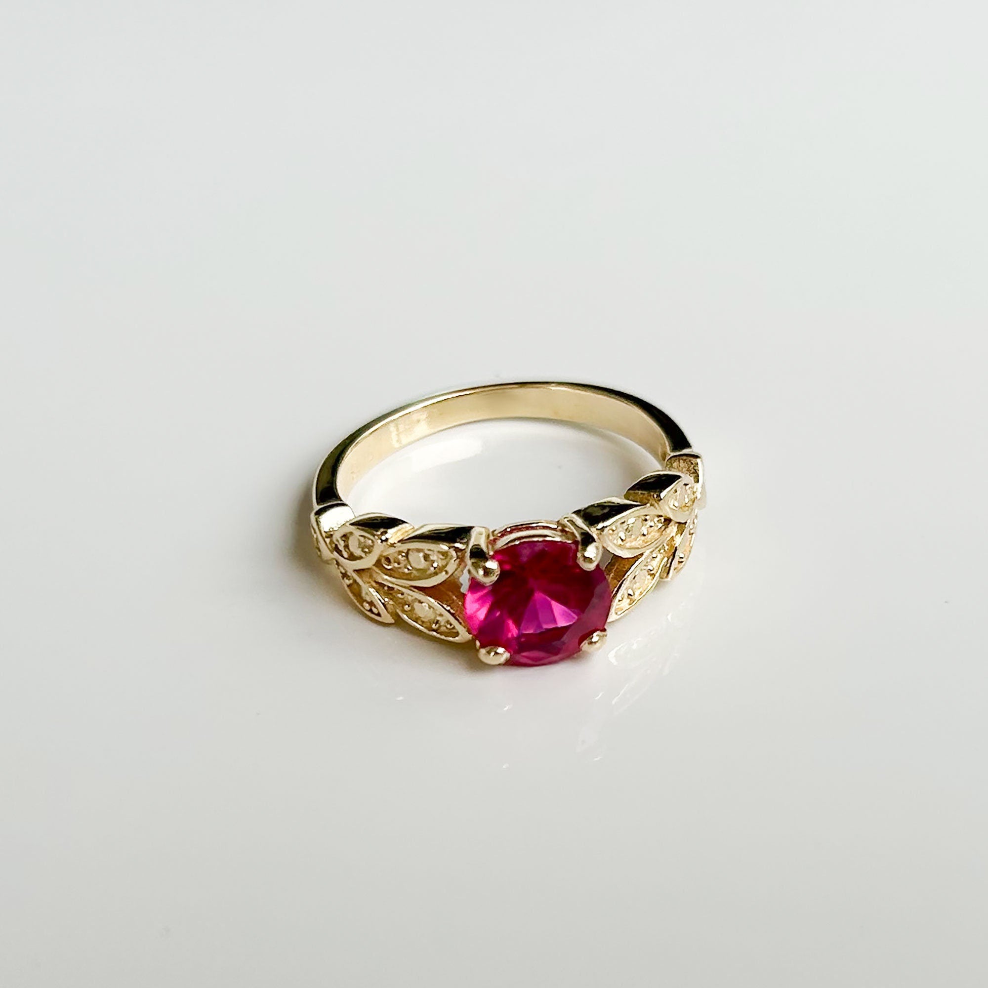 Ruby Ring - July Birthstone - Gold Ring - Lace Ring - Flower Ring - Leaves Ring - H.L.Jewelry