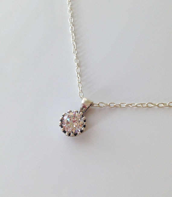 Clear Quartz Necklace - April Birthstone - Delicate Chain Necklace with Round Clear Quartz Gemstone - H.L.Jewelry