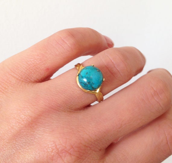 Turquoise Ring - December Birthstone - Genuine Gemstone - Gold Ring - Round ring - Cocktail Ring - H.L.Jewelry