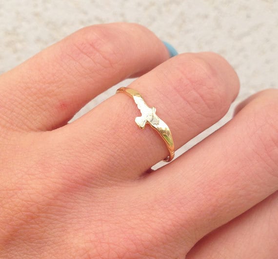 Bird Ring - Simple Delicate Bird Ring for Effortless Sophistication - H.L.Jewelry