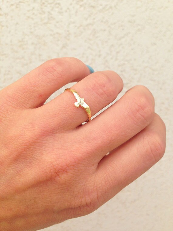 Bird Ring - Simple Delicate Bird Ring for Effortless Sophistication - H.L.Jewelry