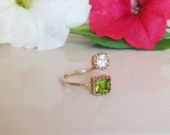 Dual Gemstone Ring - Two Birthstone Ring - Hammered Band Ring with Square Peridot and Round Clear Quartz Gemstones - H.L.Jewelry