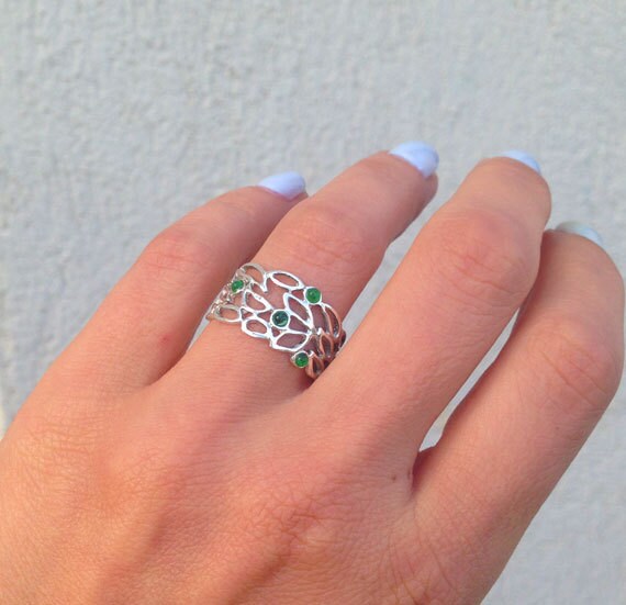 Green Onyx Ring - Lace Wide Band Ring with 4 Small Green Onyx Gemstones - H.L.Jewelry