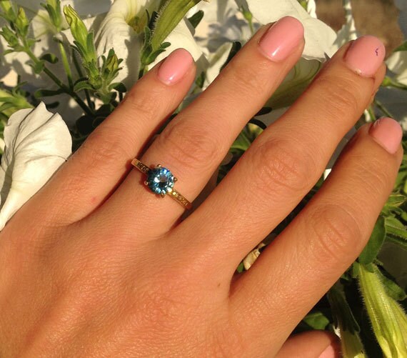 Blue Topaz Ring - December Birthstone - Round Blue Topaz Gemstone Simple Ring with Imitation Stones - H.L.Jewelry