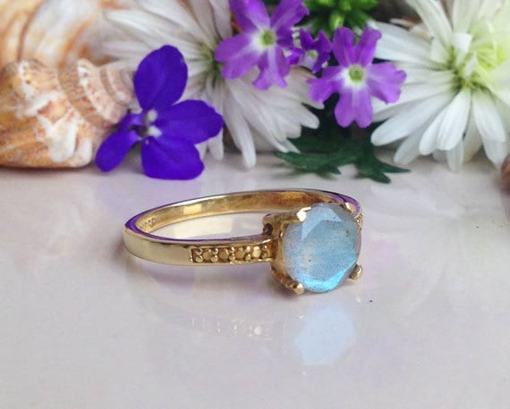 Labradorite Ring - Round Labradorite Gemstone Simple Ring with Imitation Stones - H.L.Jewelry