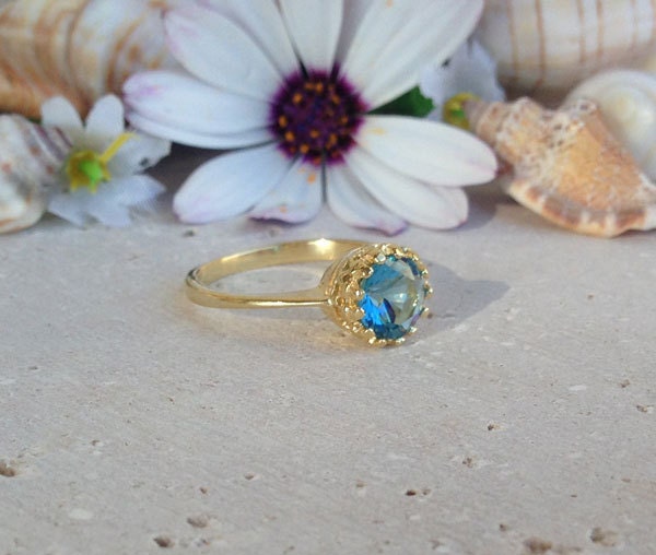 Blue Topaz Ring - December Birthstone - Blue Topaz Gemstone Round Crown Ring - H.L.Jewelry