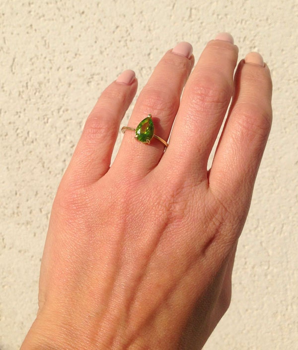 Peridot Ring - August Birthstone - Lace Setting Ring with Pear-Shaped Peridot Gemstone - H.L.Jewelry