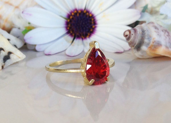 Red Garnet Ring - January Birthstone - Lace Setting Ring with Pear-Shaped Red Garnet Gemstone - H.L.Jewelry