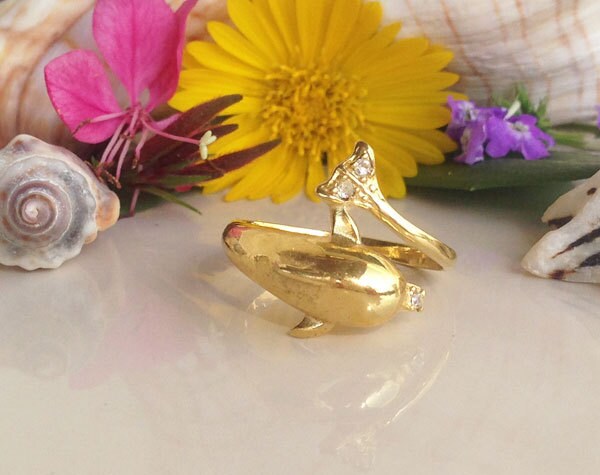 Dolphin Ring - Animal Jewelry - Dolphin Adjustable Ring with Clear Quartz Stone - H.L.Jewelry