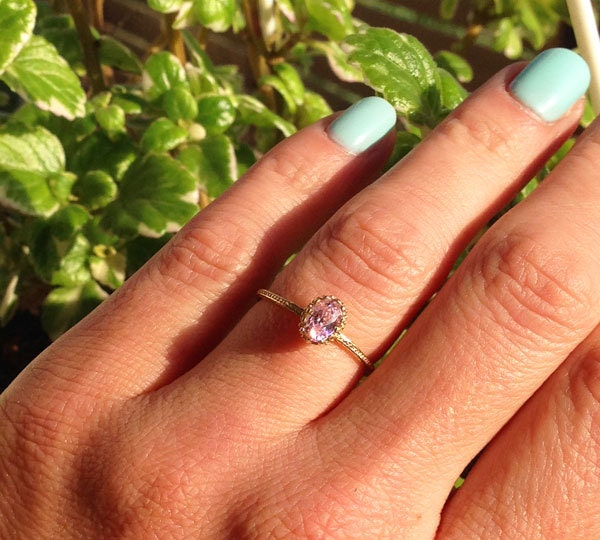 Rose Quartz Ring - October Birthstone - Oval Rose Quartz Gemstone Delicate Hammered Ring - H.L.Jewelry