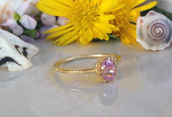 Rose Quartz Ring - October Birthstone - Oval Rose Quartz Gemstone Delicate Hammered Ring - H.L.Jewelry